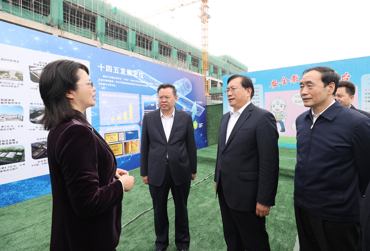 湖北省委副书记、省长王忠林调研中创新航武汉项目